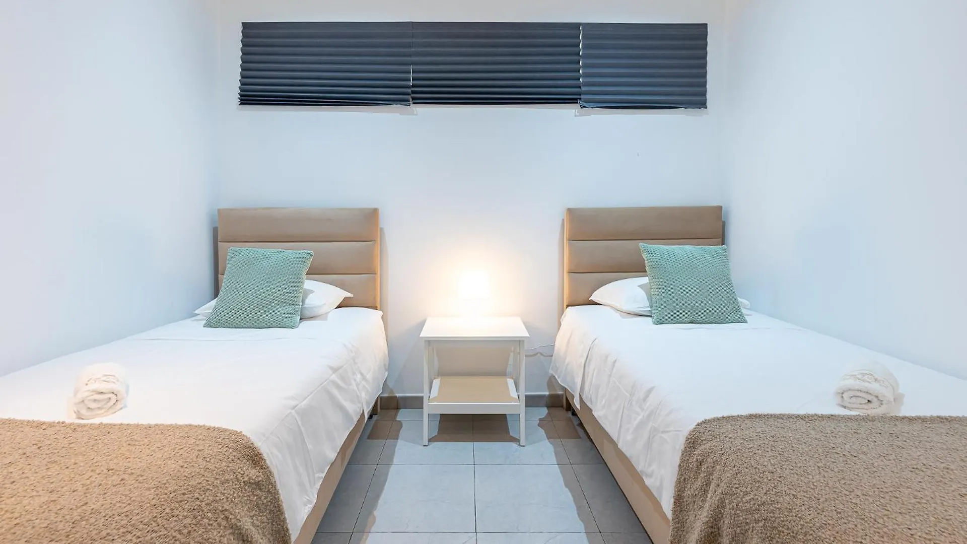 Benalmadena Puerto Marina Vacation Apartment 1 Minute From The Beach