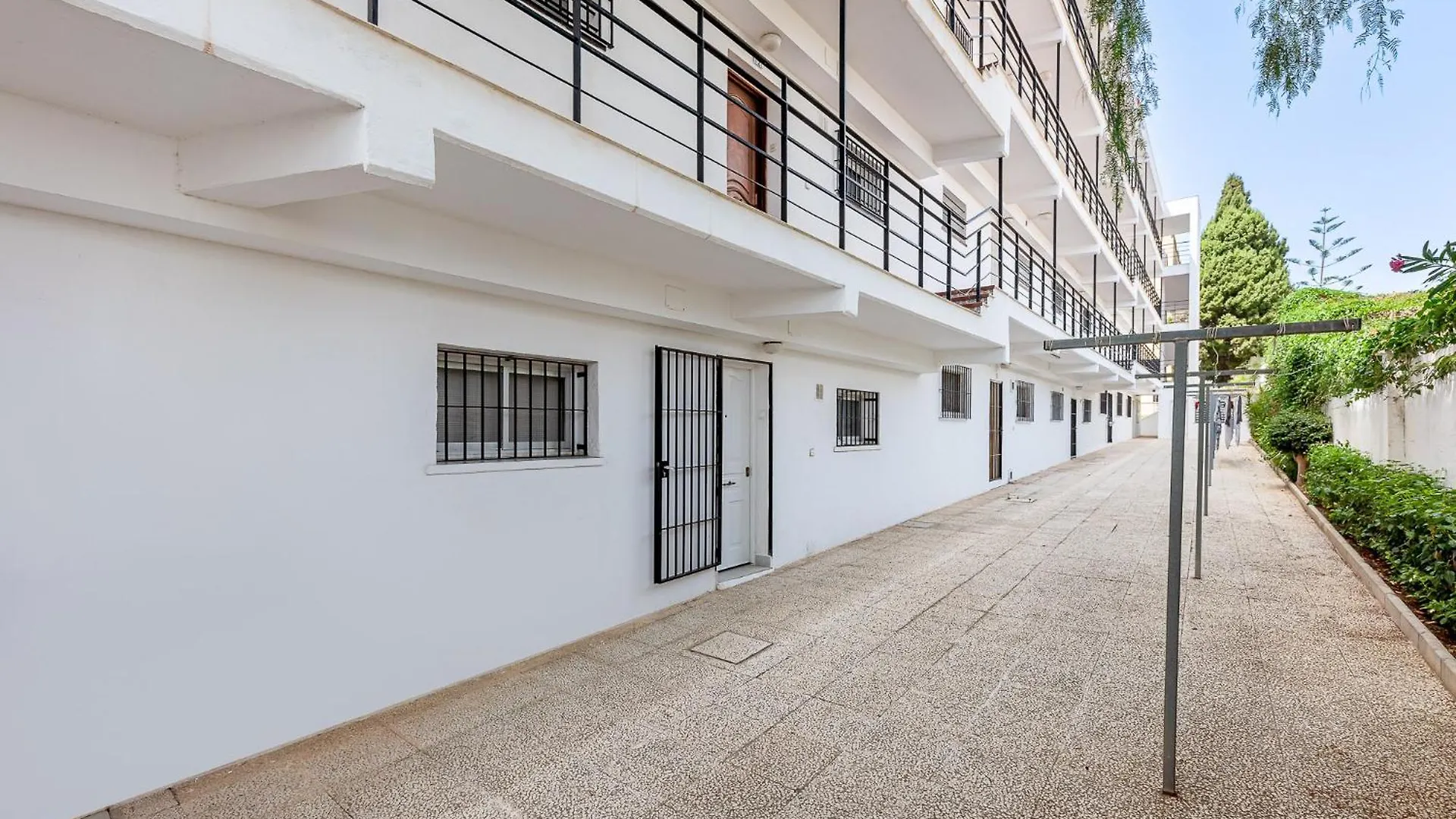 Benalmadena Puerto Marina Vacation Apartment 1 Minute From The Beach