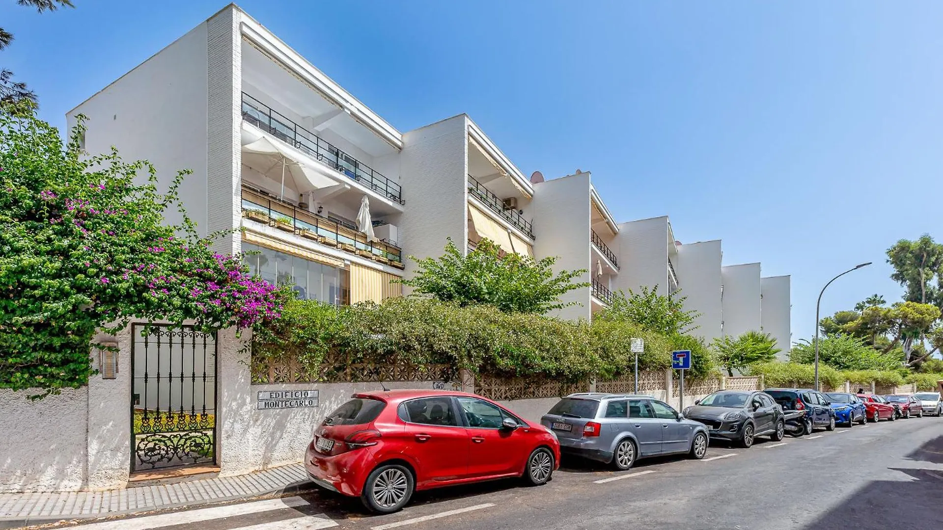 Benalmadena Puerto Marina Vacation Apartment 1 Minute From The Beach Spain